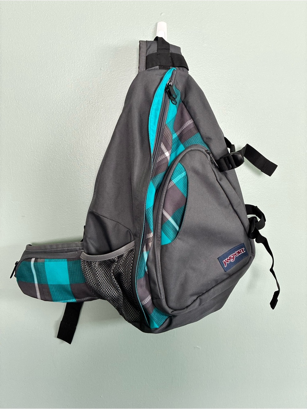 one strap backpack patagonia Atom Sling 8L it has a dedicated Special Senator MODEL:CW-454DA Milepetus Double-Sided Fishing Lure